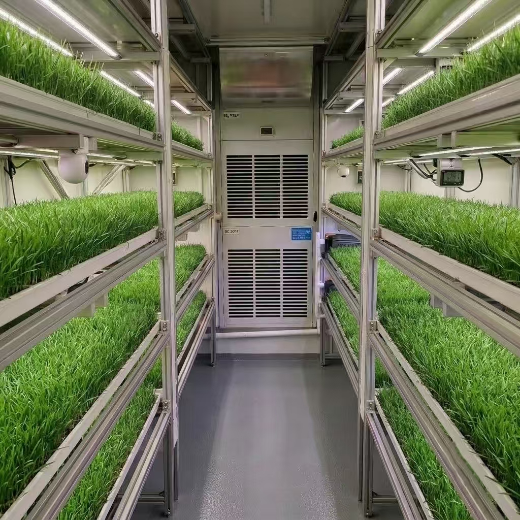 Mobile Smart Fodder Space Station