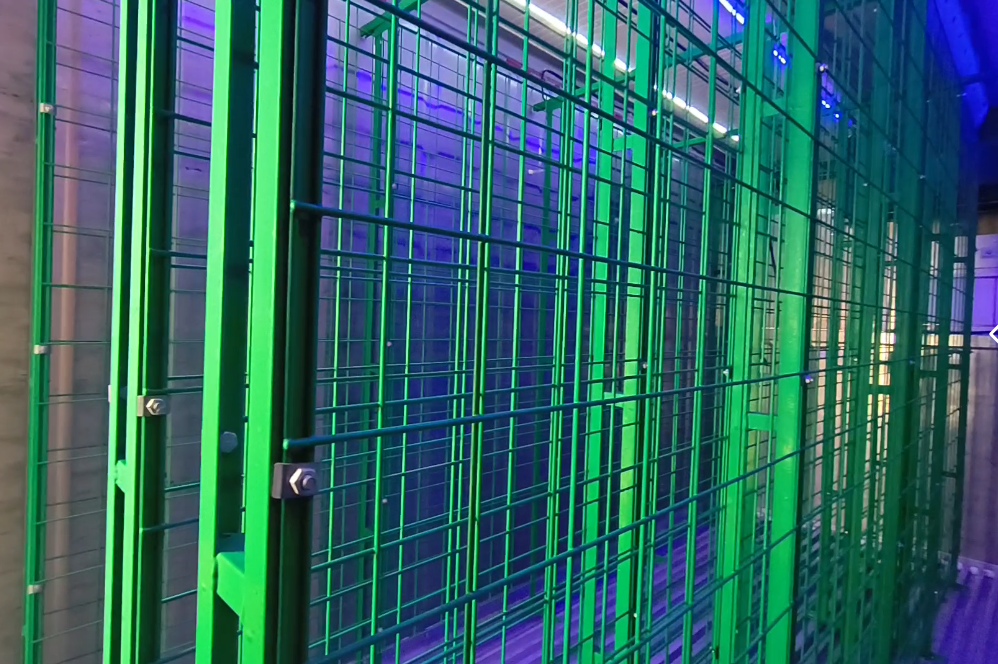 Mobile Smart Mushroom Space Station (Grid Racks)